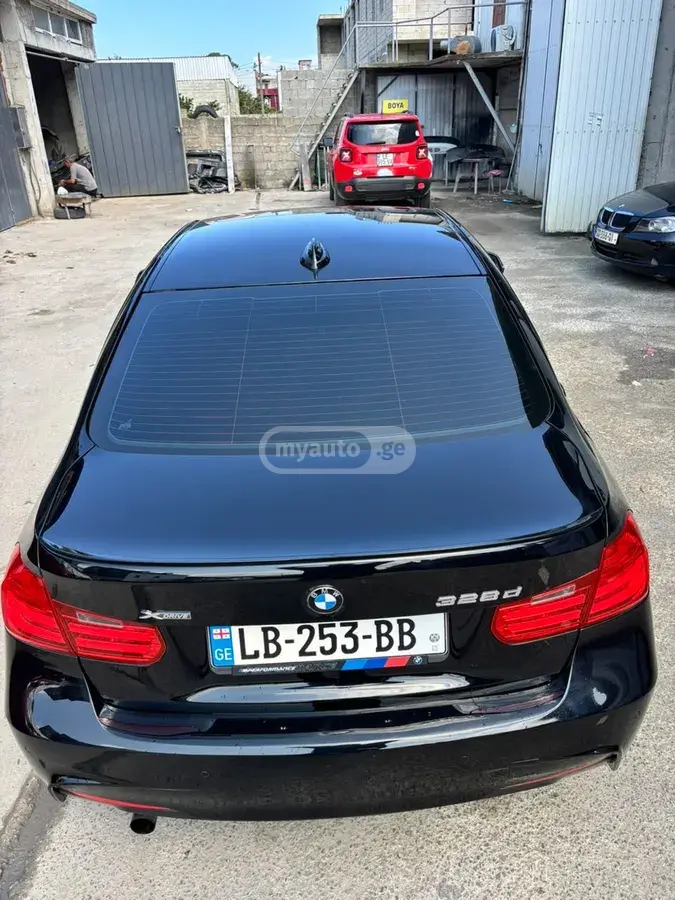 BMW 328 2014 — photo 2