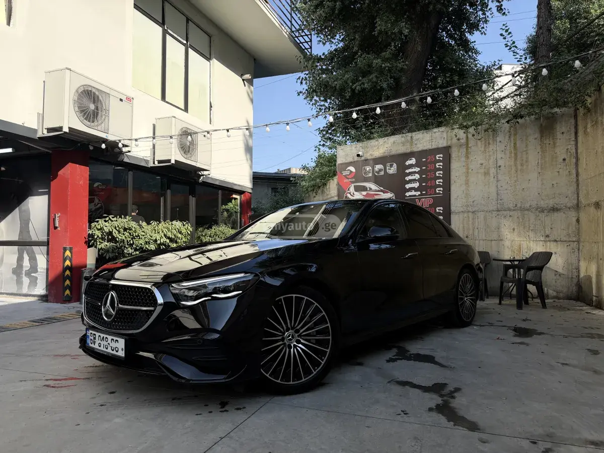 Mercedes-Benz E 200
