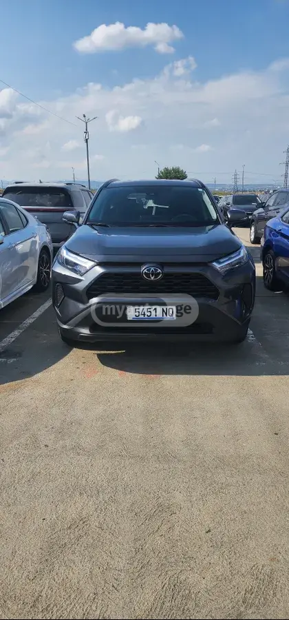 Toyota RAV4 2023 — photo 2