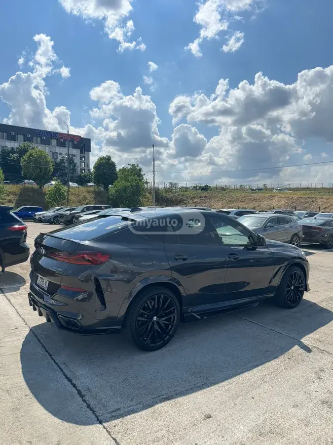 BMW X6