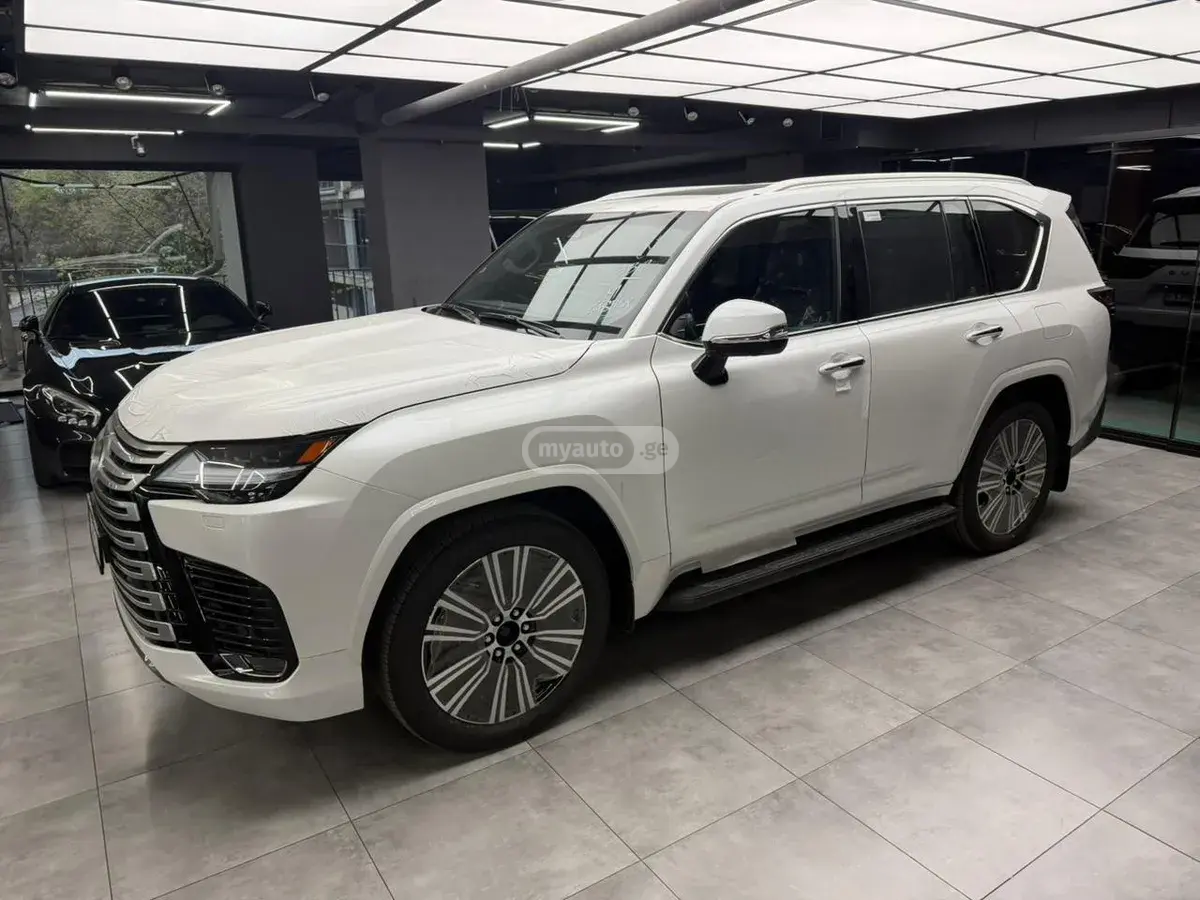 Lexus LX 600