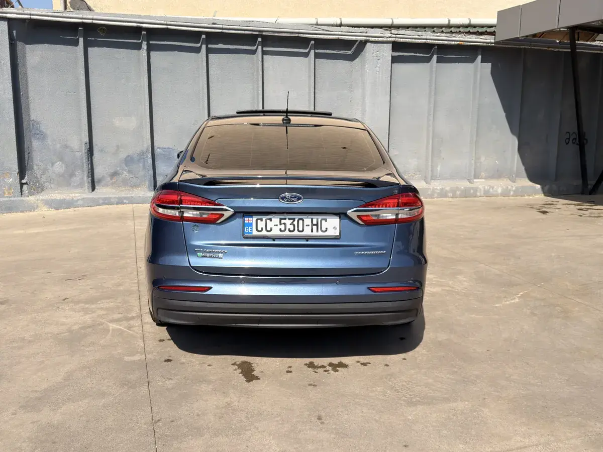 Ford Fusion 2019 — photo 2