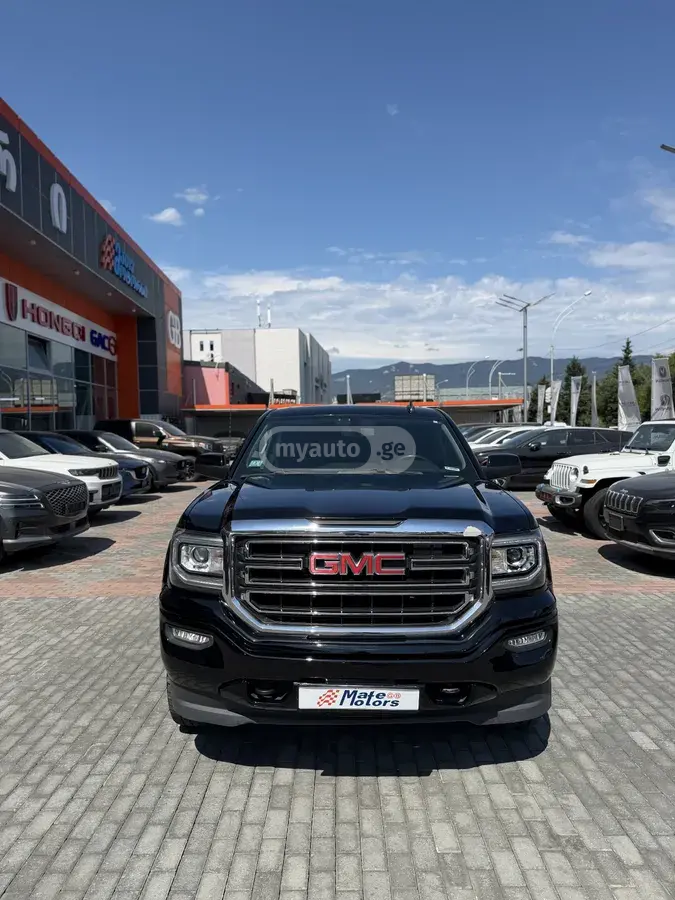 GMC Sierra 2018 — photo 2