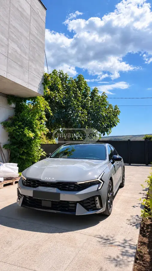 Kia K5 2025 — photo 2