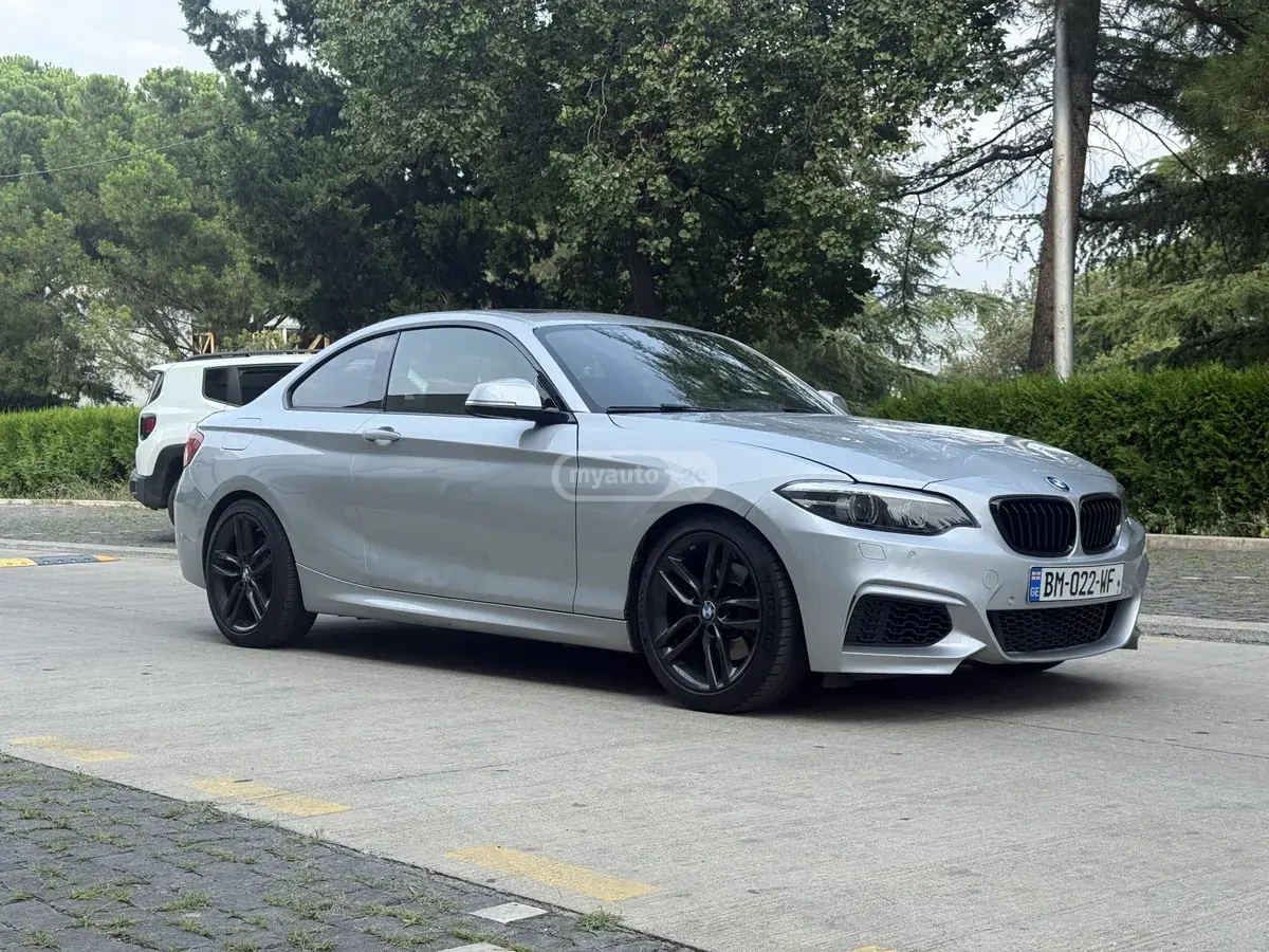 BMW 228 2015 — photo 2