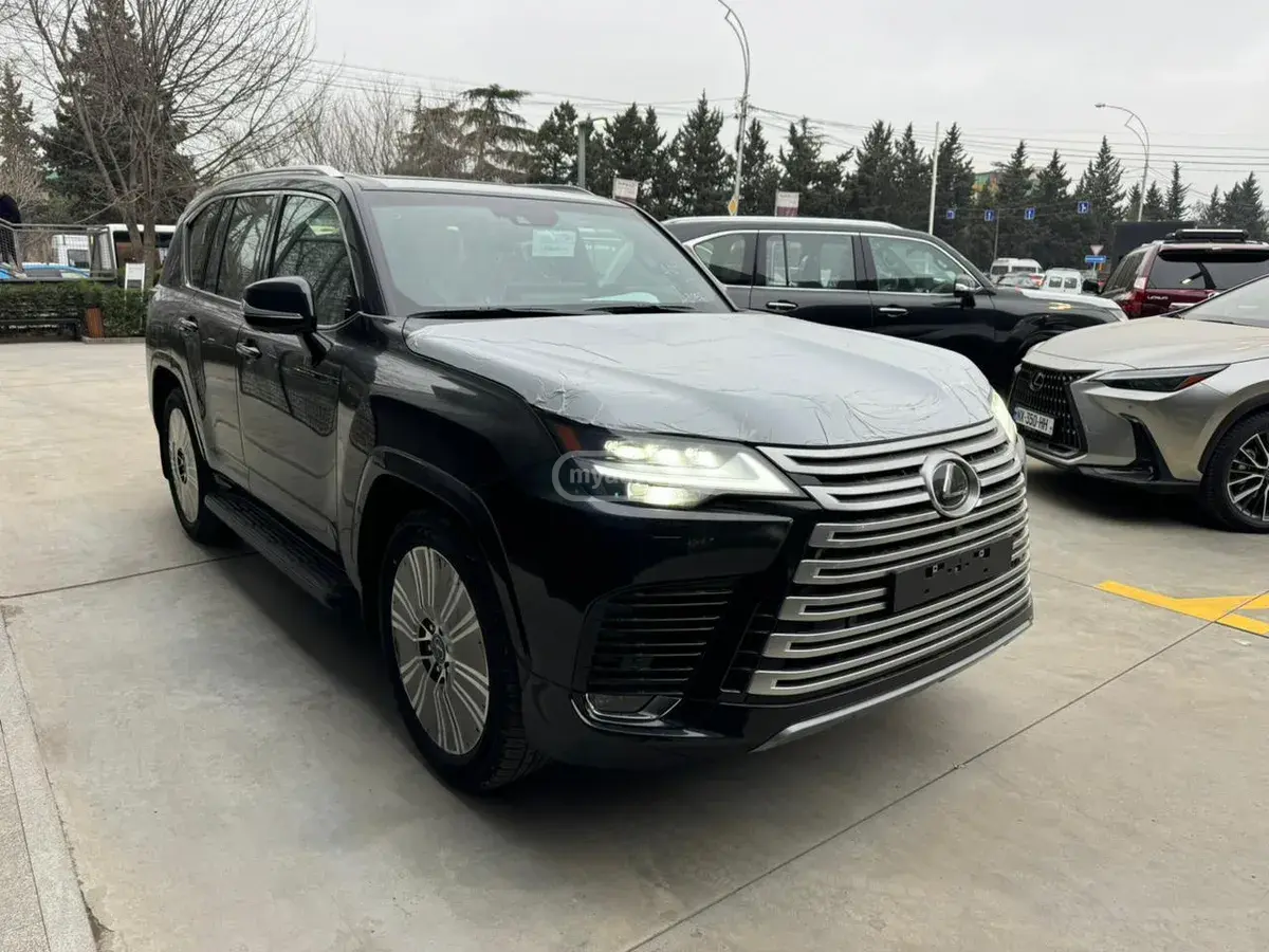Lexus LX 500 2026 — photo 2