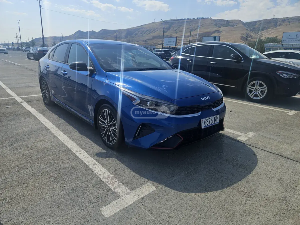 Kia Forte 2022 — photo 2