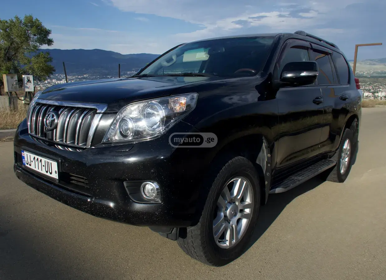 Toyota Land Cruiser Prado 2010 — photo 2