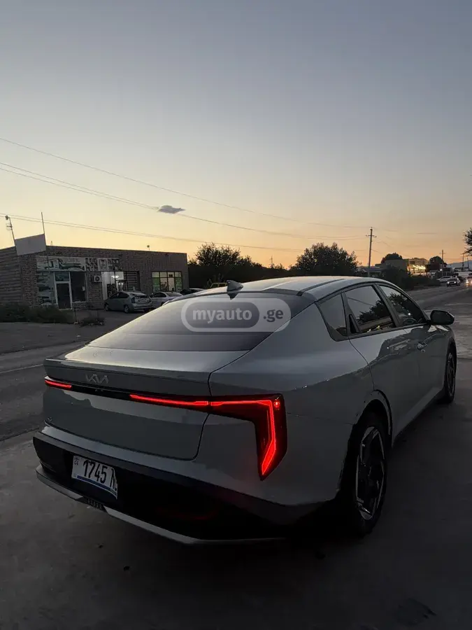 Kia K4 2025 — photo 2