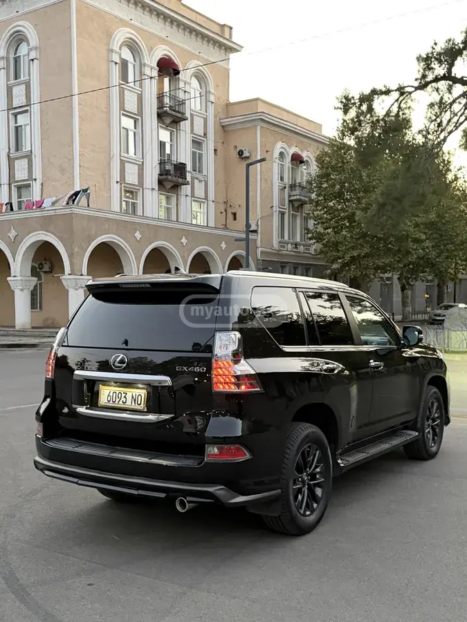 Lexus GX 460 2023 — photo 2