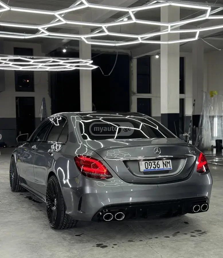 Mercedes-Benz C 43 AMG 2019 — photo 2