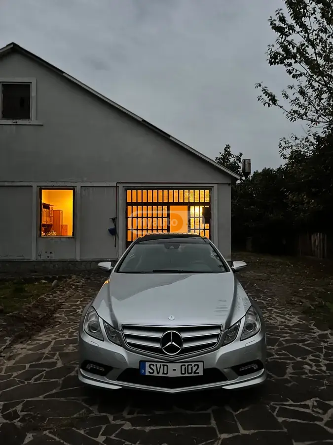 Mercedes-Benz E 550