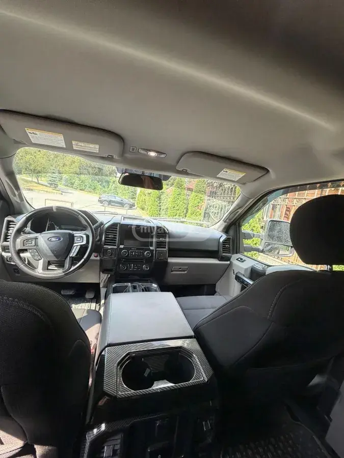 Ford F-150 2017 — photo 2