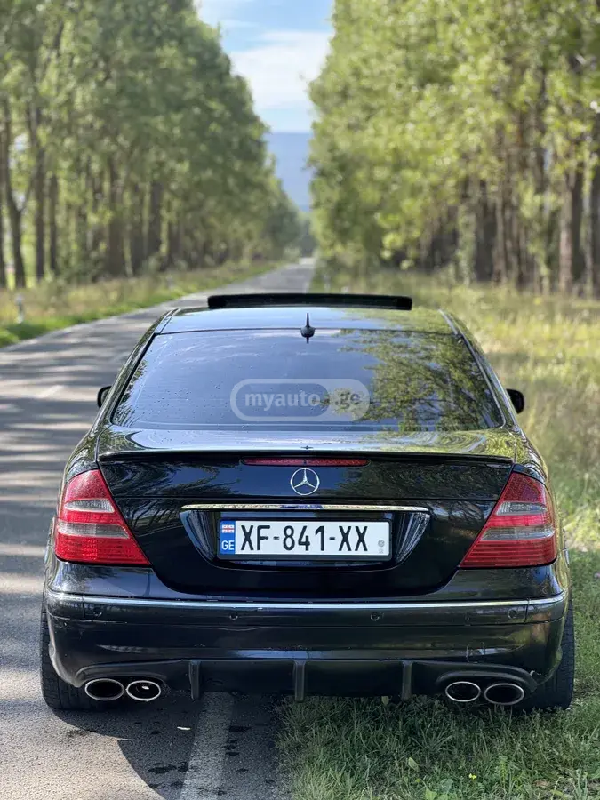 Mercedes-Benz E 280