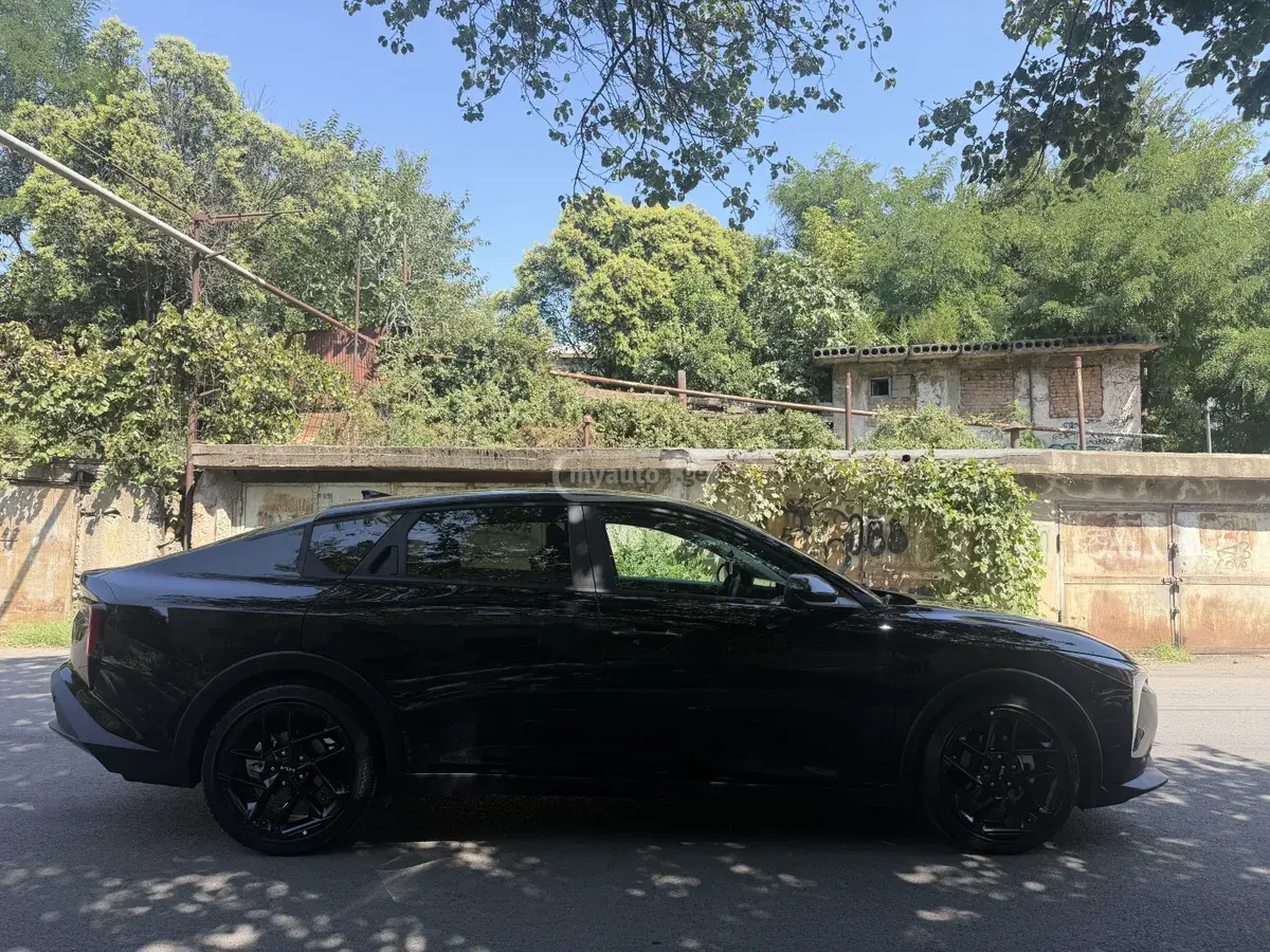 Kia K4 2025 — photo 2