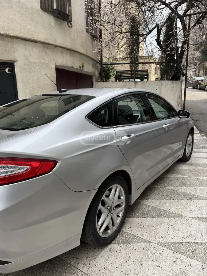 Ford Fusion 2014 — photo 2