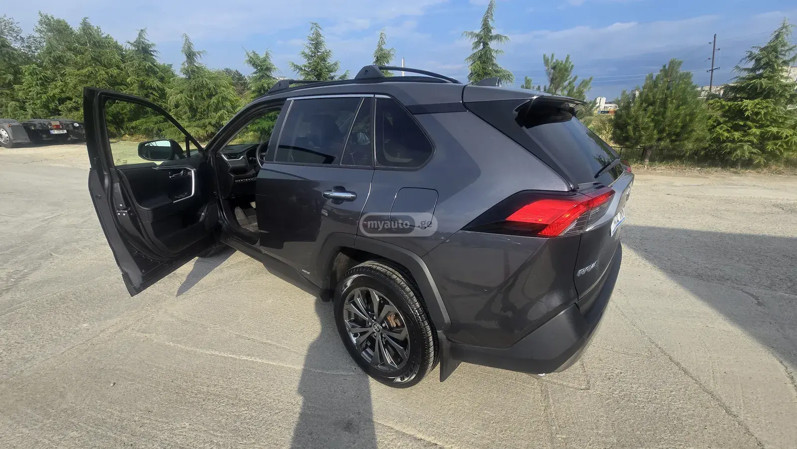 Toyota RAV4 2022 — photo 2