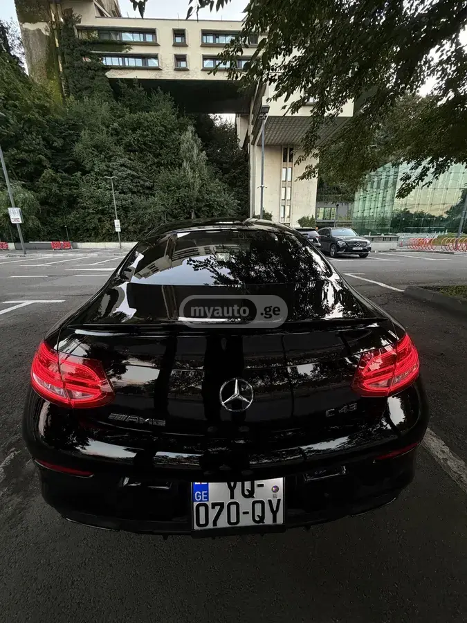 Mercedes-Benz C 43 AMG 2017 — photo 2