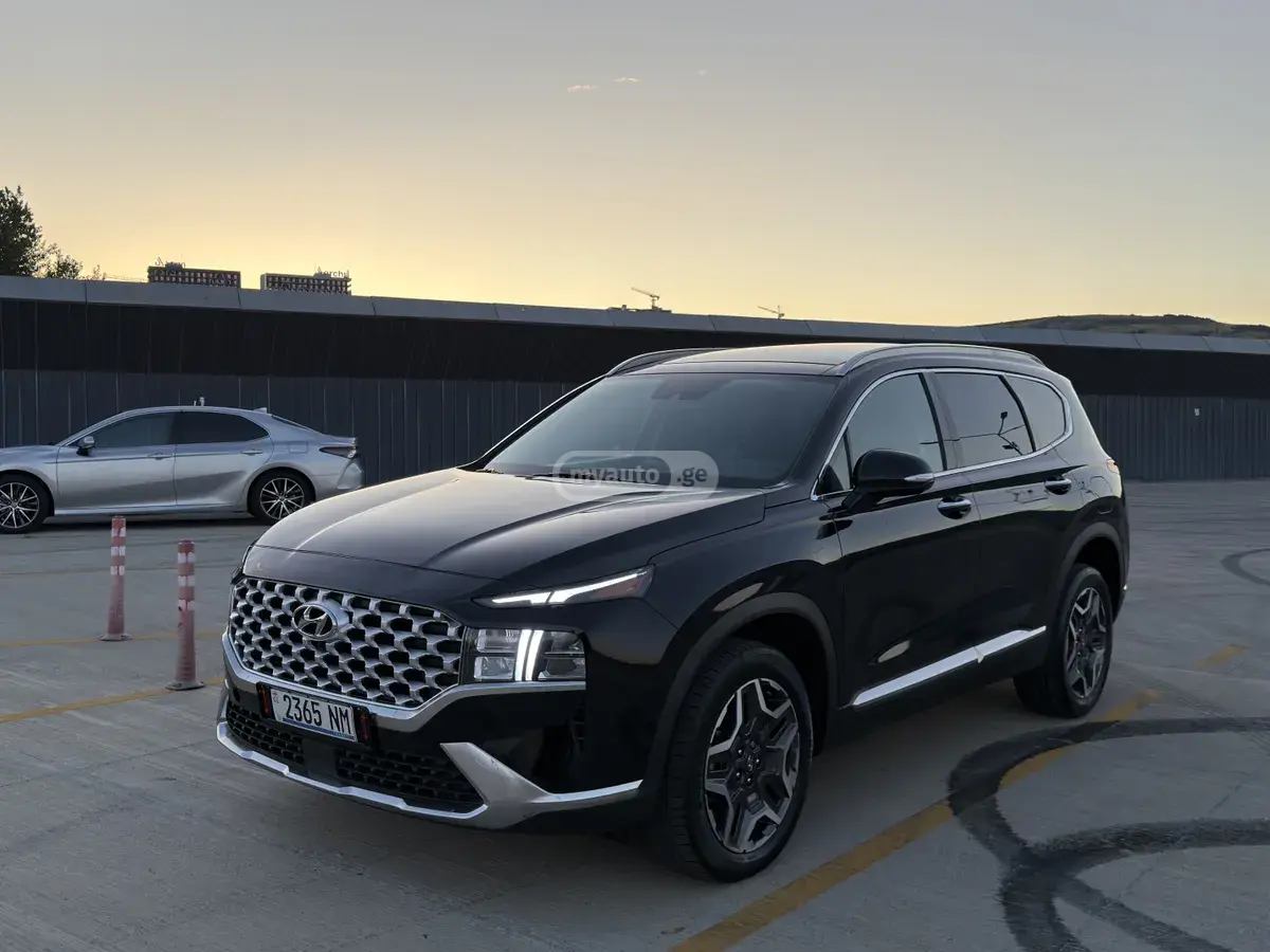 Hyundai Santa Fe 2023 — photo 2