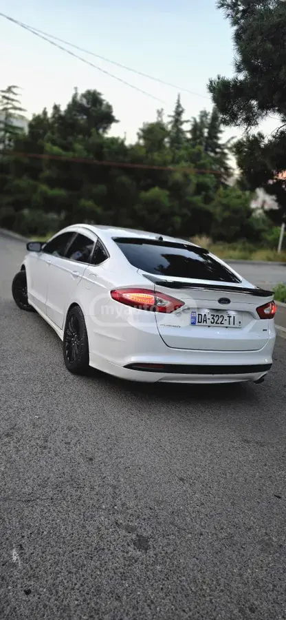 Ford Fusion