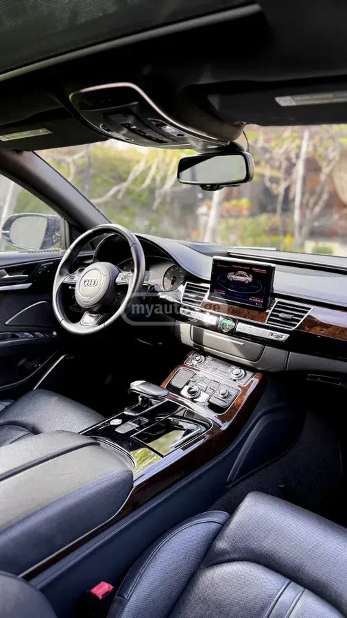 Audi A8 2015 — photo 2