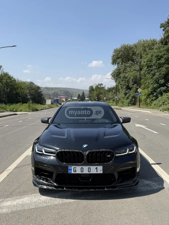 BMW M5