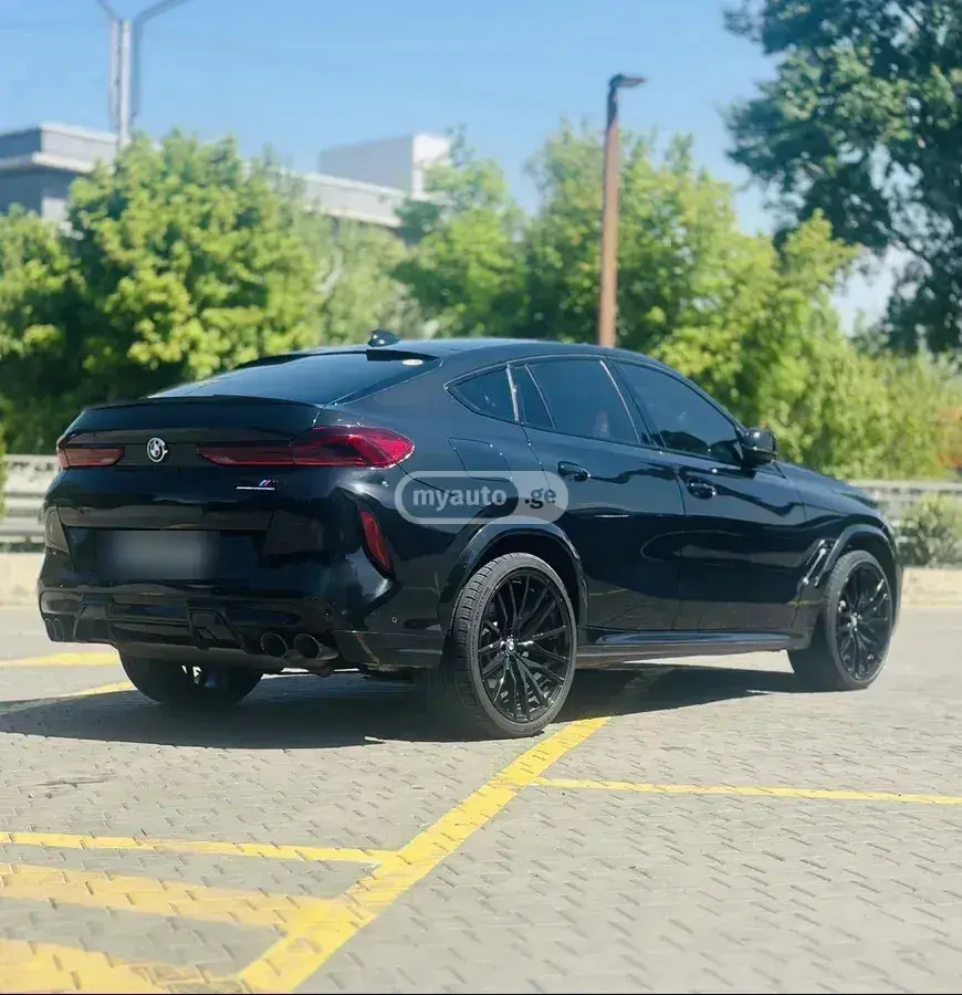 BMW X6 2021 — photo 2