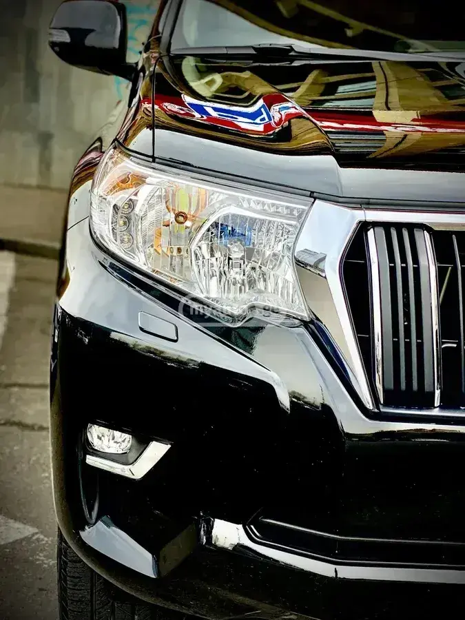 Toyota Land Cruiser Prado 2018 — photo 2