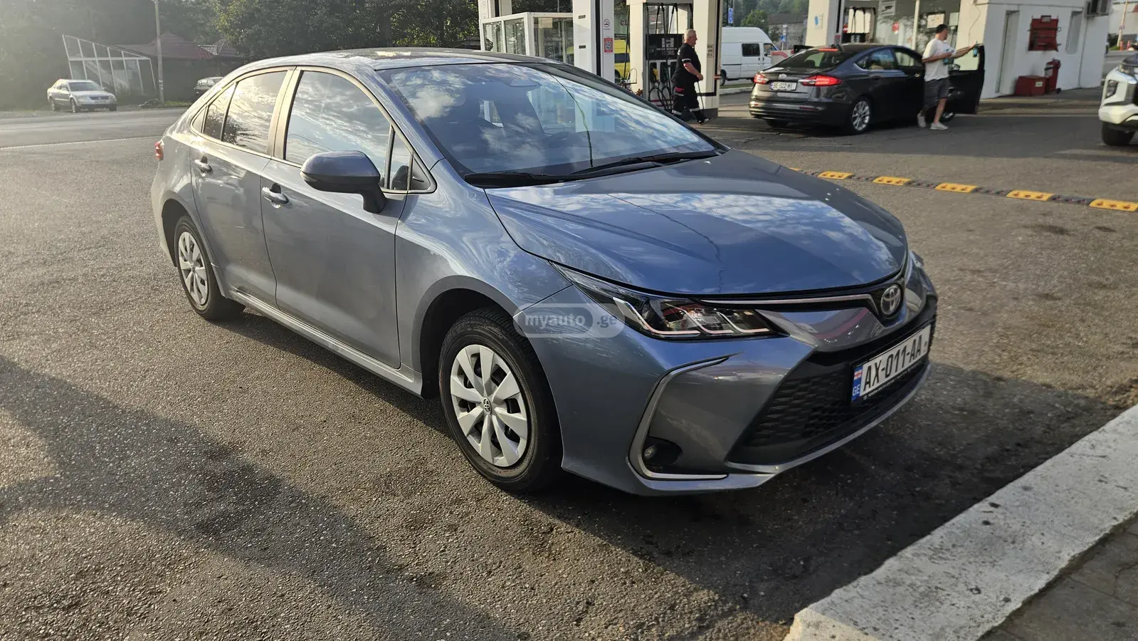 Toyota Corolla 2025 — photo 2