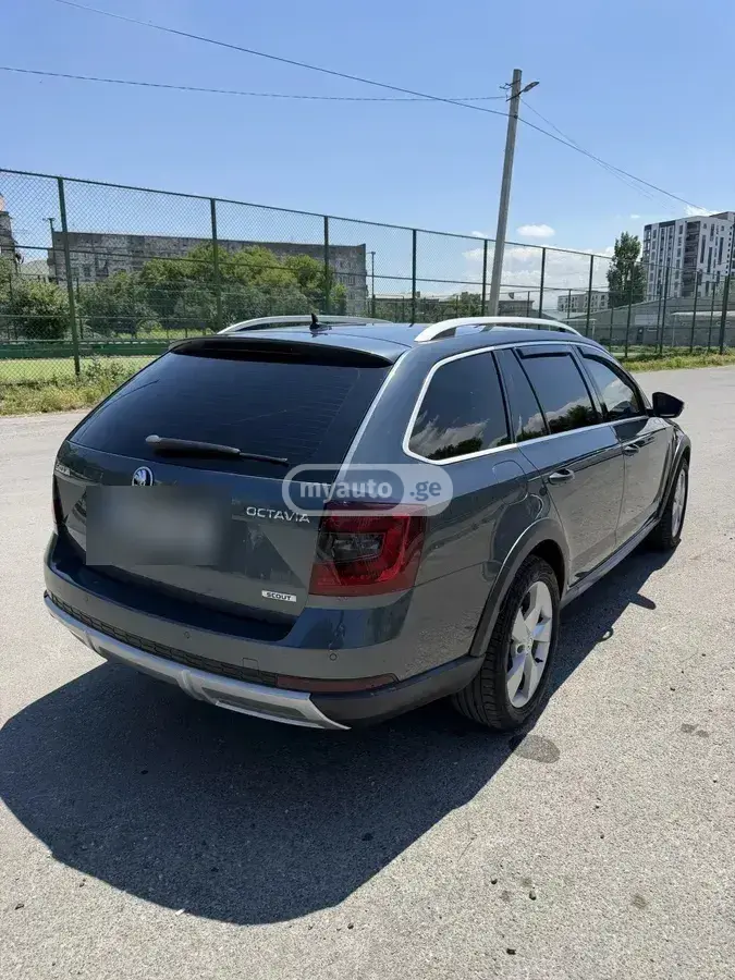 Skoda Octavia 2017 — photo 2