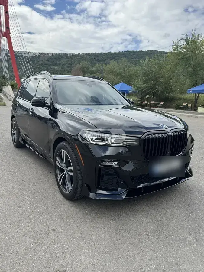 BMW X7 2022 — photo 2