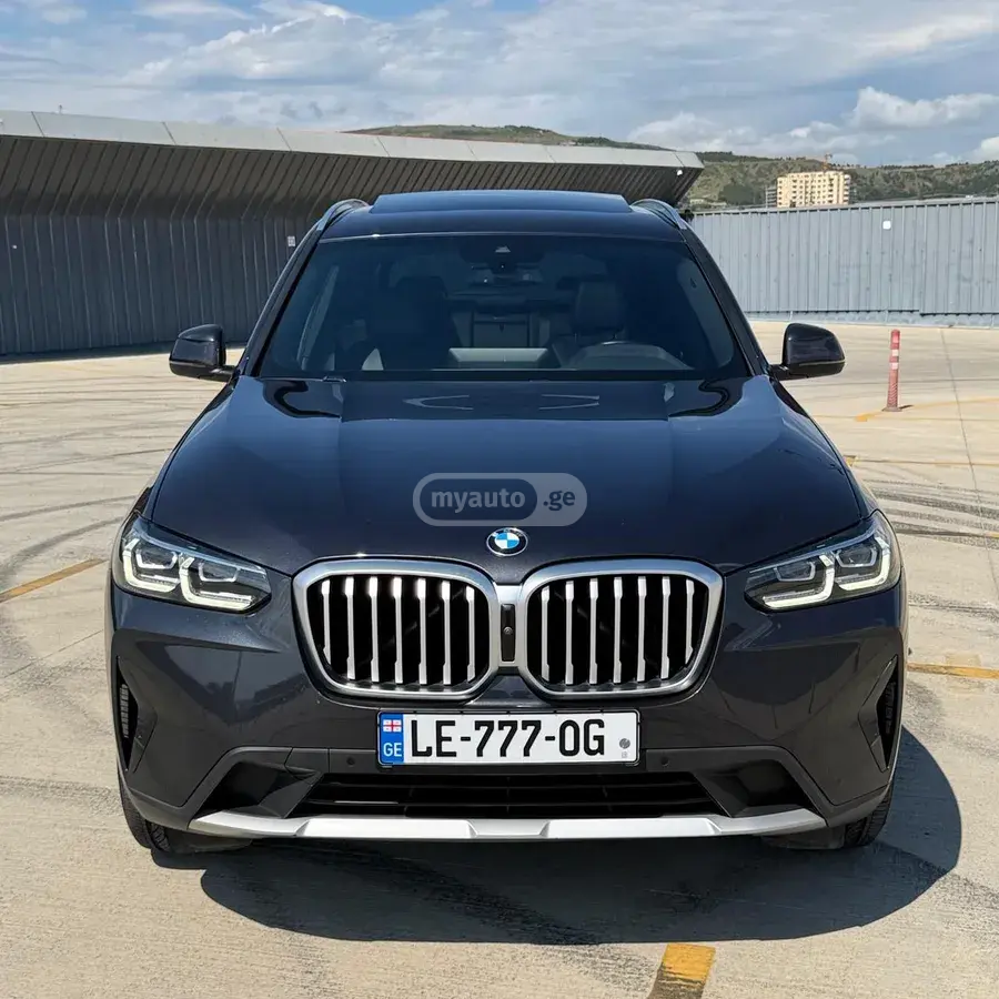 BMW X3 2022 — photo 2