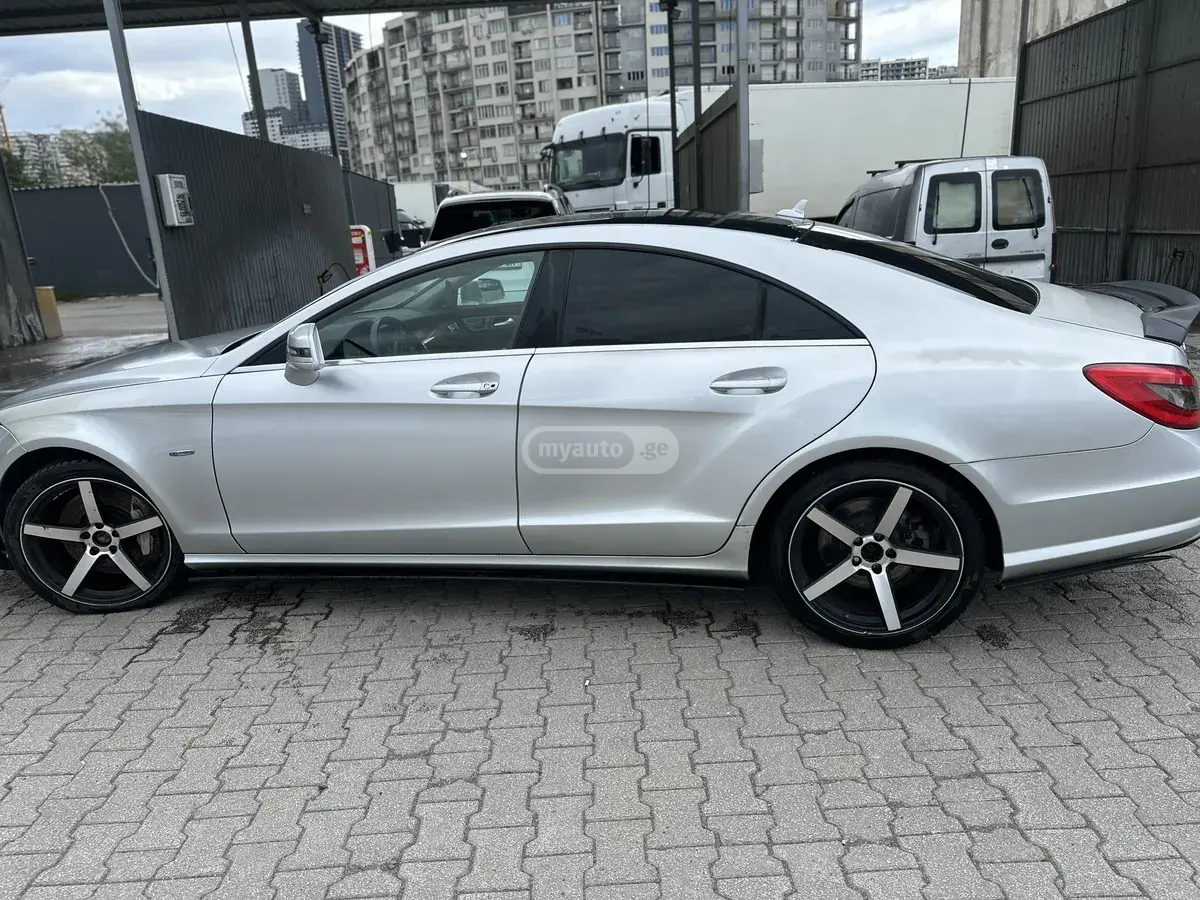 Mercedes-Benz CLS 550 2012 — photo 2