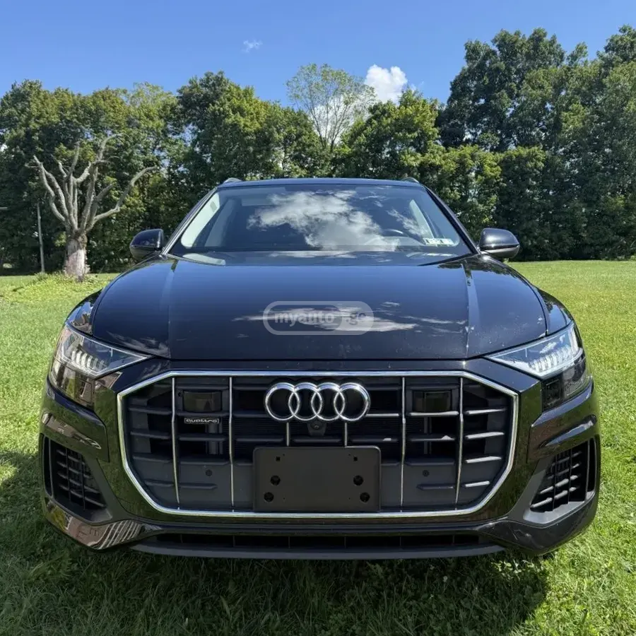 Audi Q8