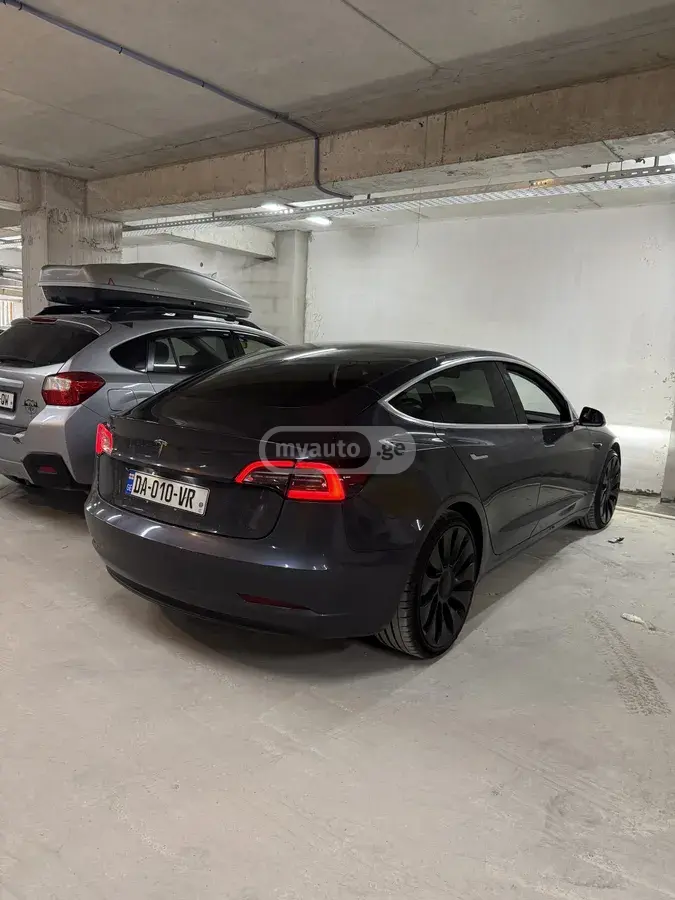 Tesla Model 3 2020 — photo 2
