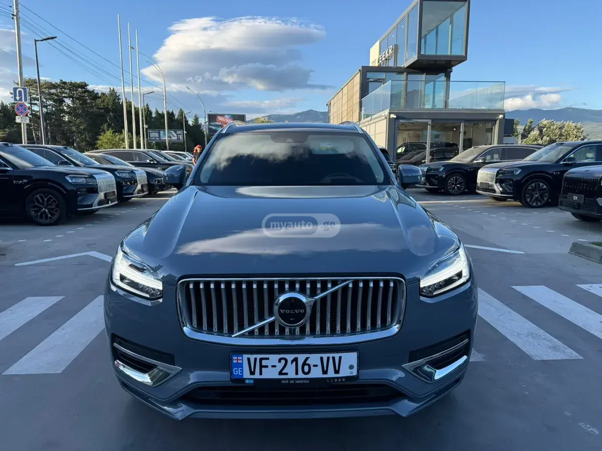 Volvo XC90 2022 — photo 2