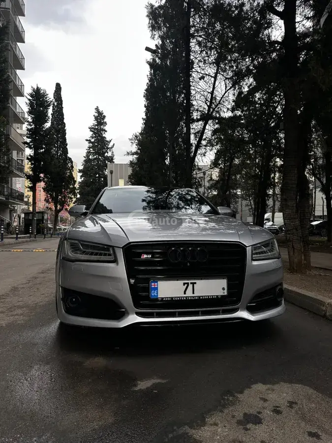 Audi A8 2015 — photo 2