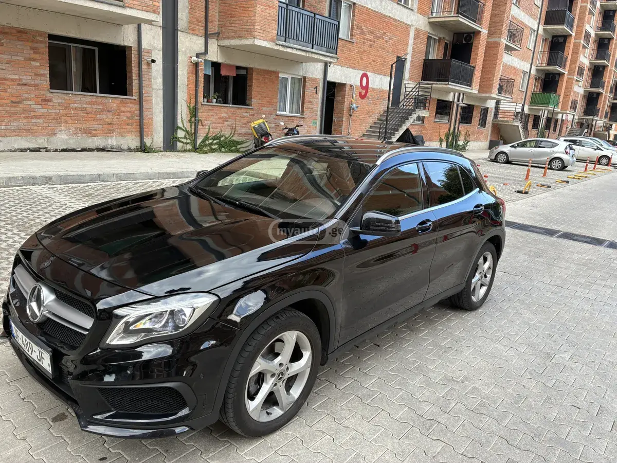 Mercedes-Benz GLA 250 2018 — photo 2