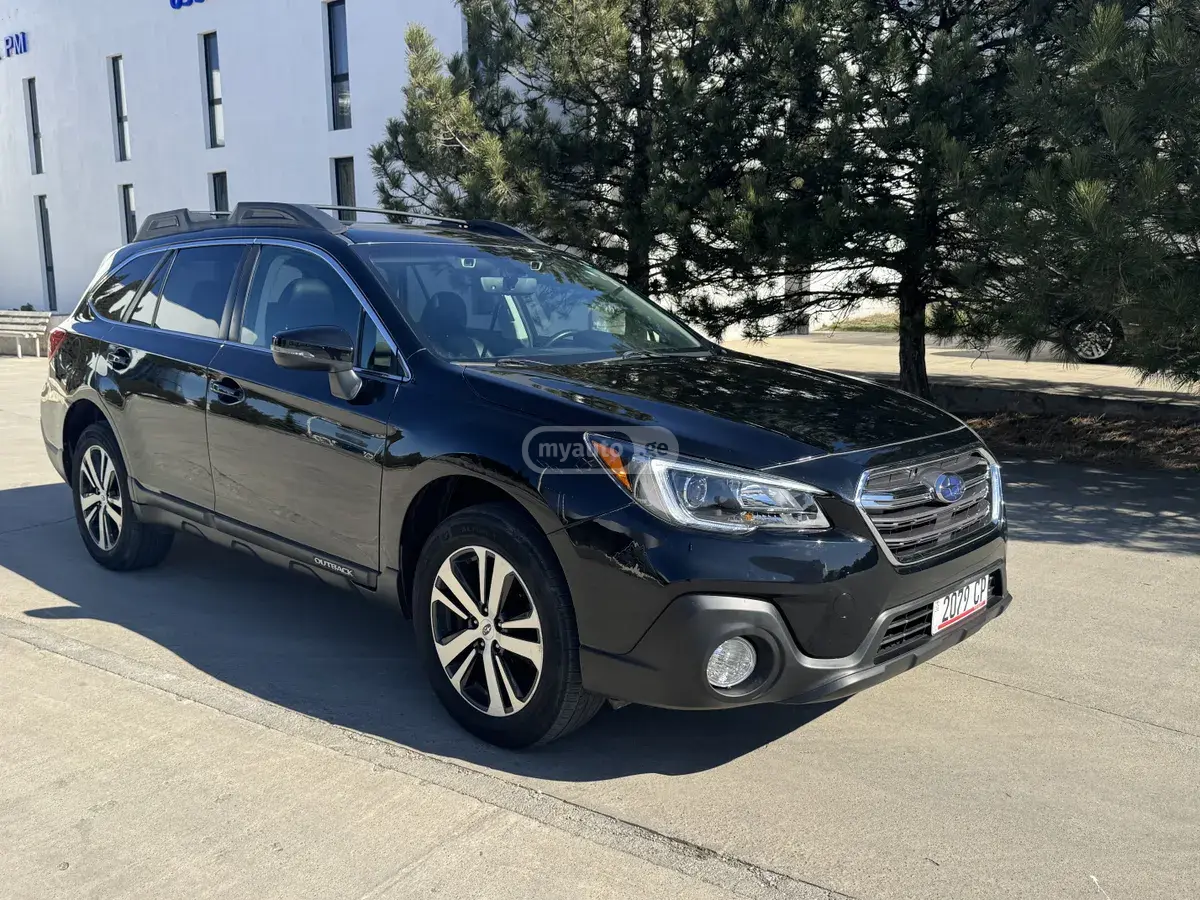 Subaru Outback 2018 — photo 2