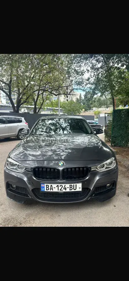 BMW 320