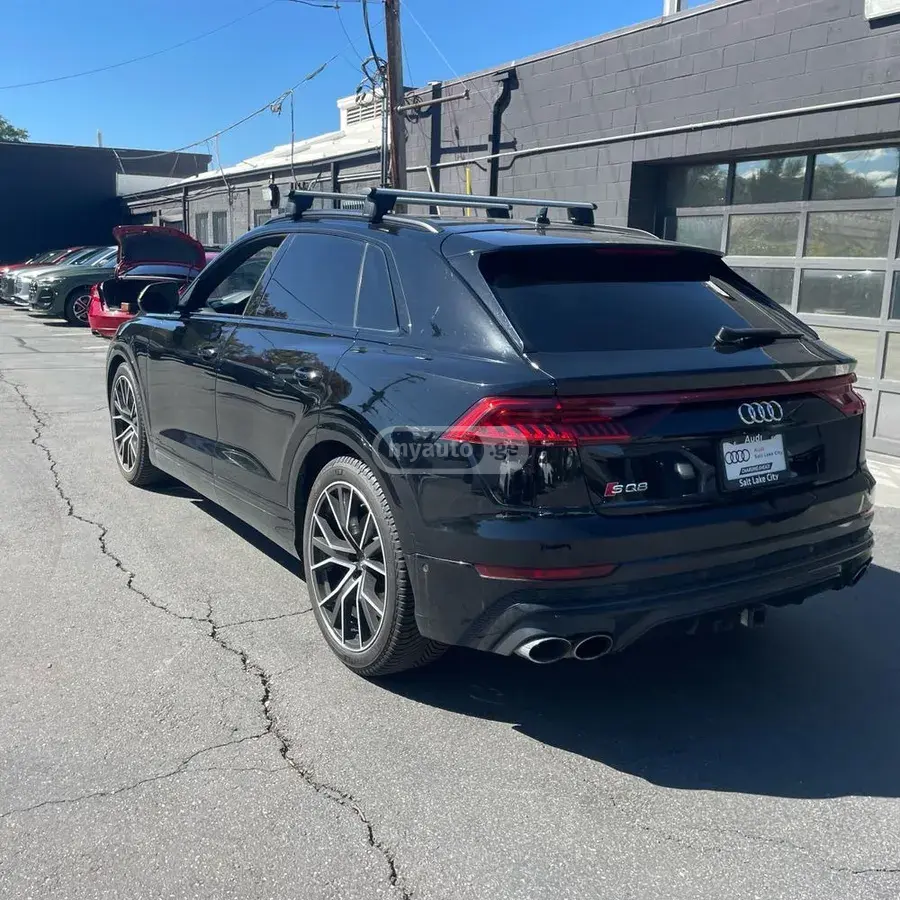 Audi SQ8 2020 — photo 2