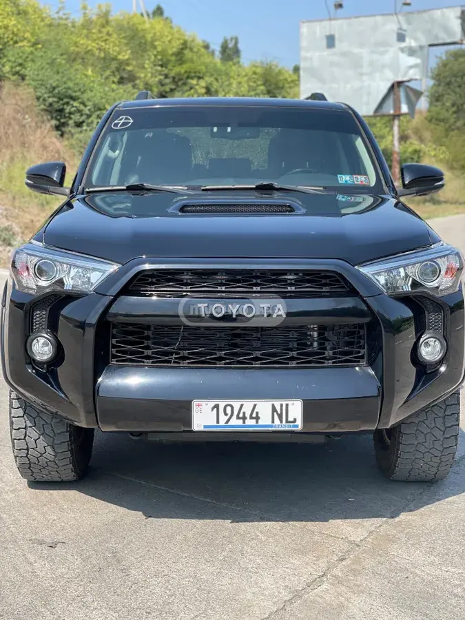 Toyota 4Runner 2015 — photo 2