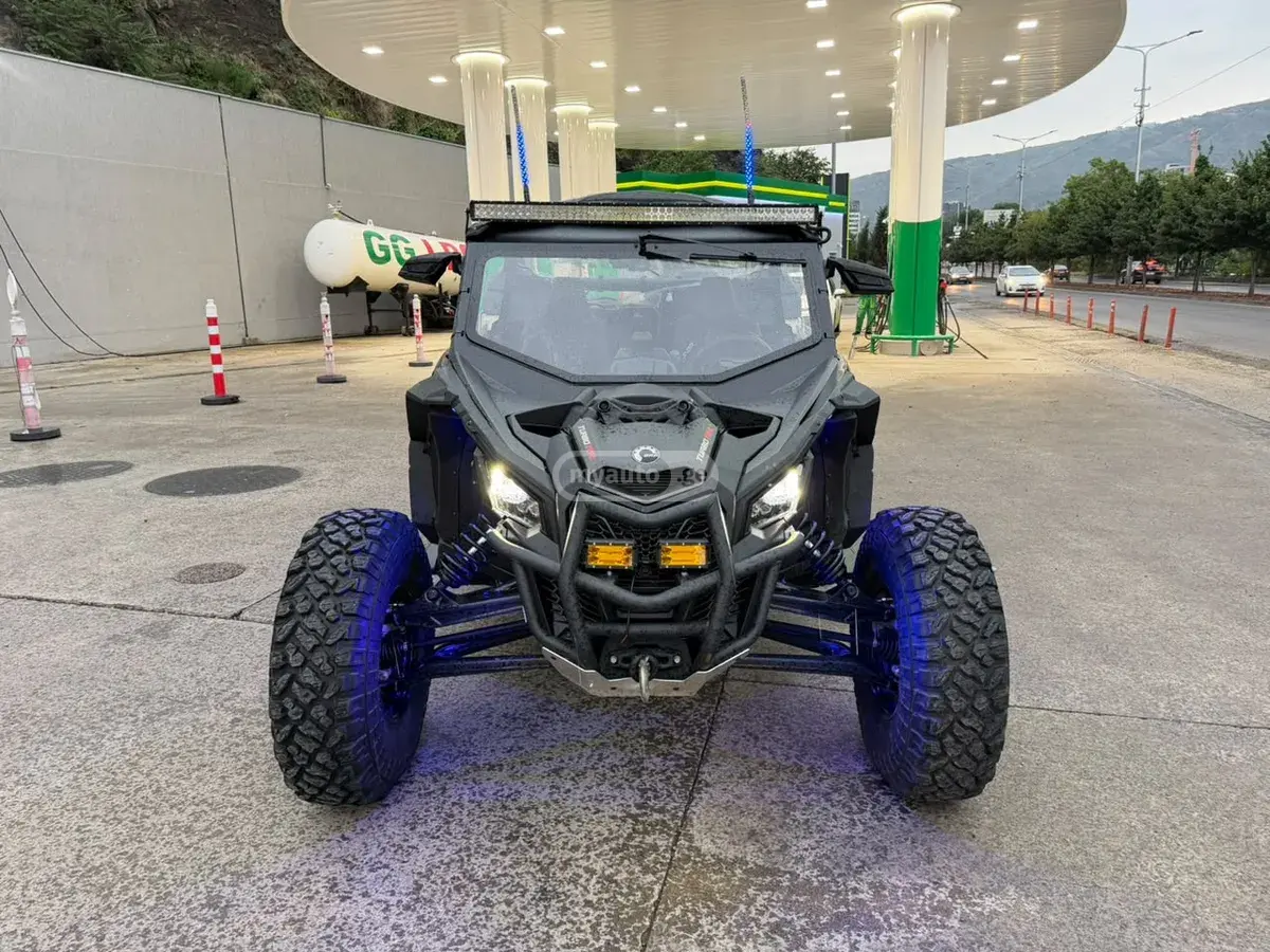 Can-Am Maverick X3 2023 — photo 2
