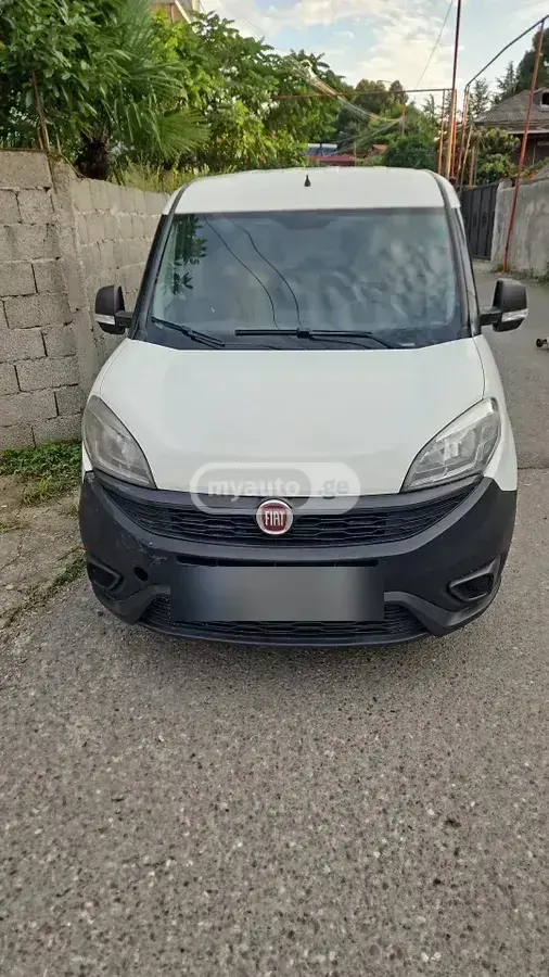 Ford Transit Connect 2017 — photo 2