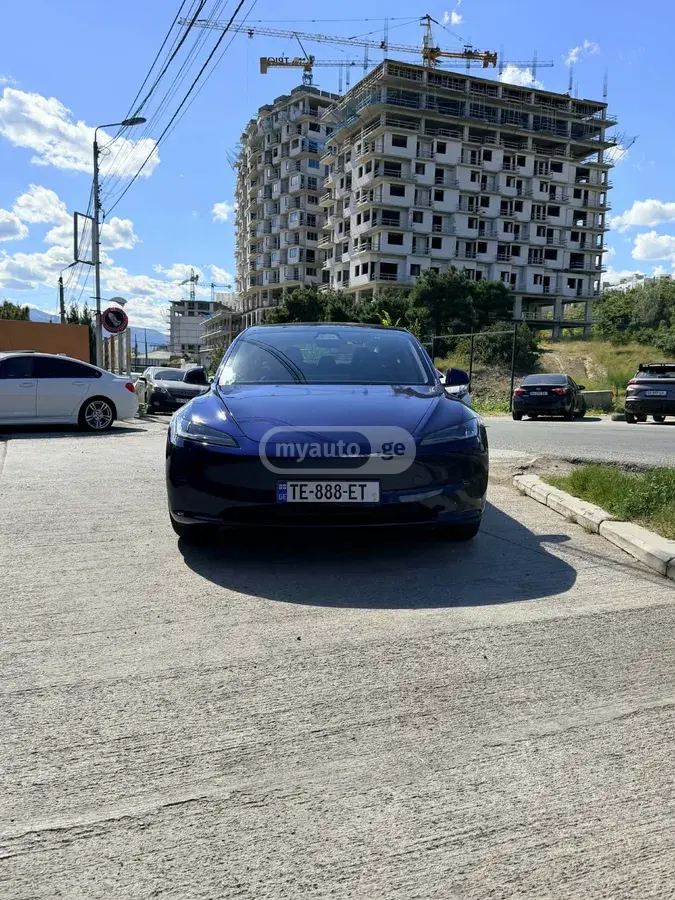 Tesla Model 3 2025 — photo 2