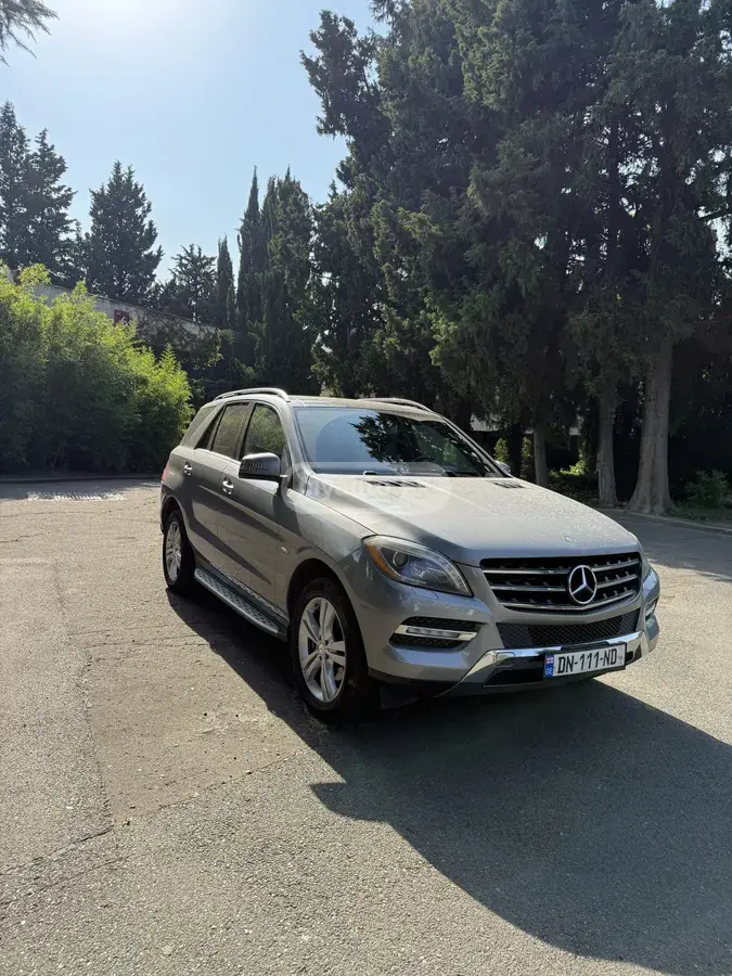 Mercedes-Benz ML 350 2013 — photo 2