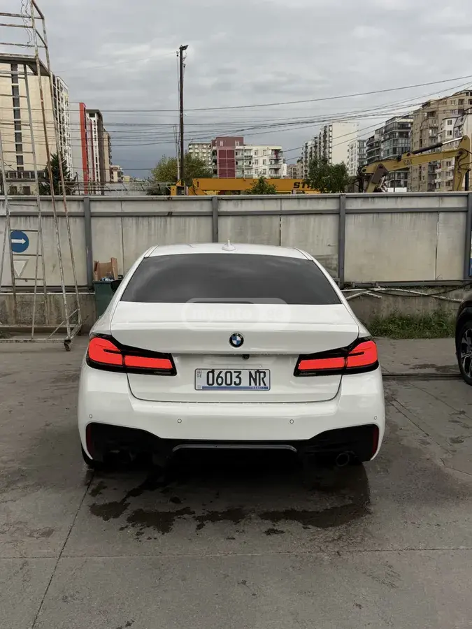 BMW 530