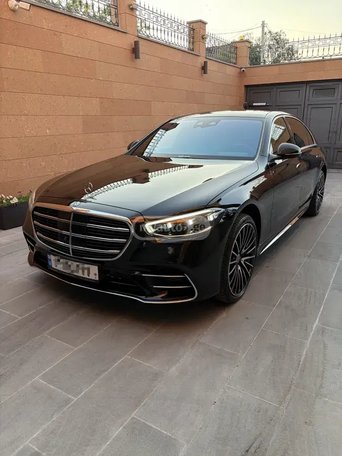 Mercedes-Benz S 580 2025 — photo 2