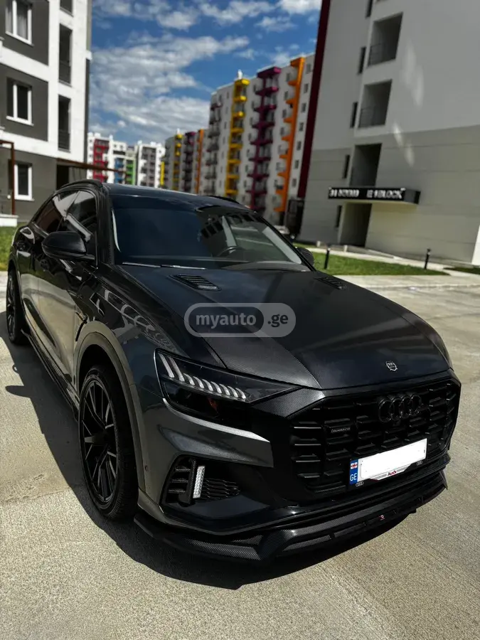 Audi Q8