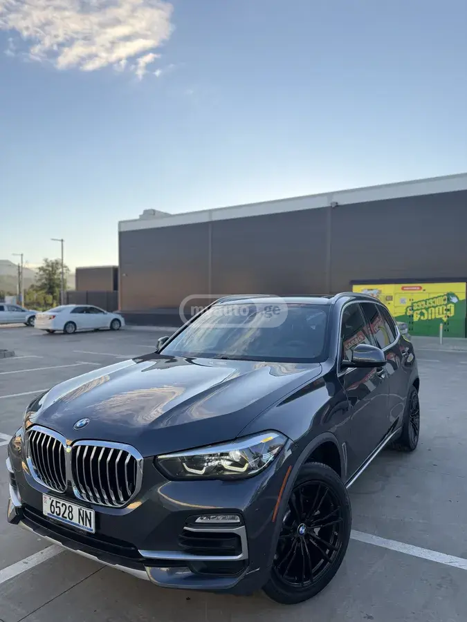 BMW X5 2020 — photo 2